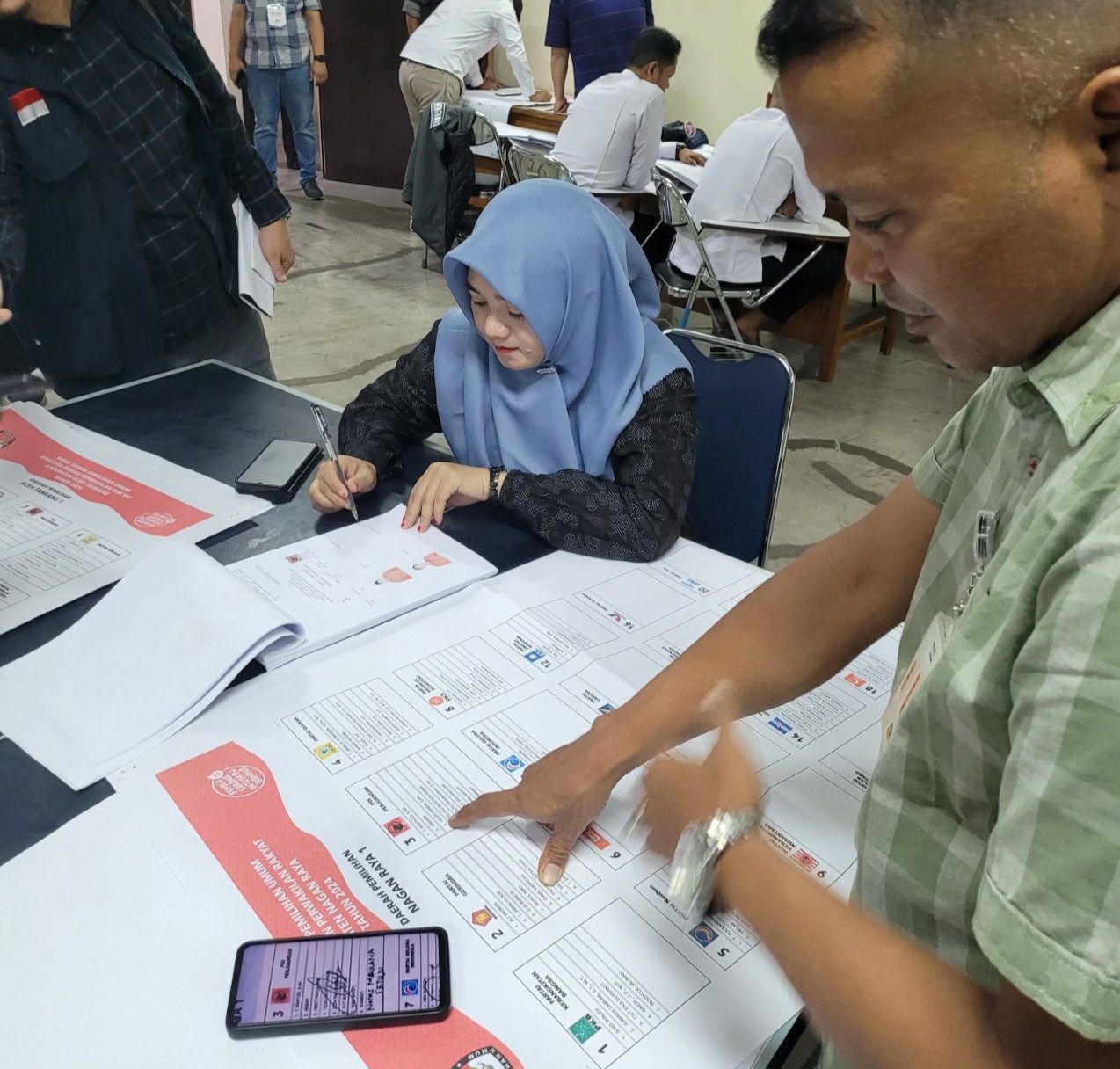Panwaslih Nagan Raya Lakukan Pengawasan Percetakan Surat Suara Pemilu 2024 di Jawa Barat