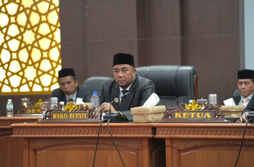  Rapat Paripurna DPRK Bahas KUA–PPAS 2026, Wabup Raja Sayang Sampaikan Jawaban atas Pandangan Fraksi