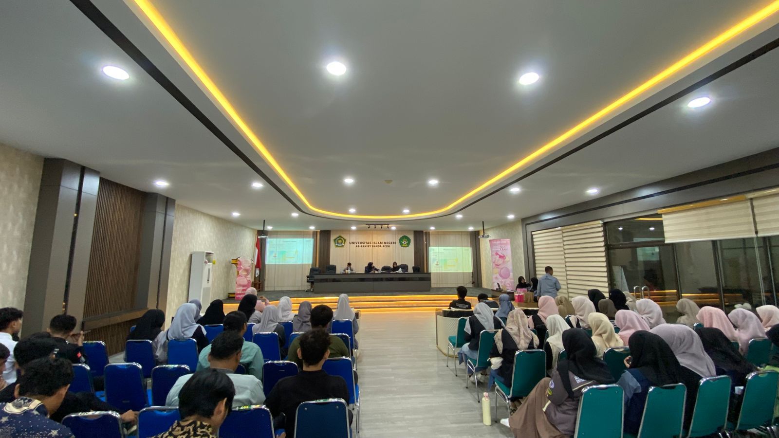 DEMA FSH UIN Ar-Raniry Gelar Seminar Pasar Modal Syariah: Dorong Mahasiswa Melek Investasi Syariah