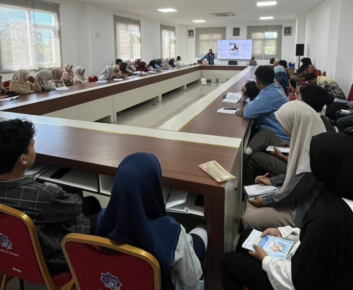 FEB Universitas Teuku Umar Gelar Coaching Clinic P2MW, Dorong Mahasiswa Ajukan Proposal P2MW 2026