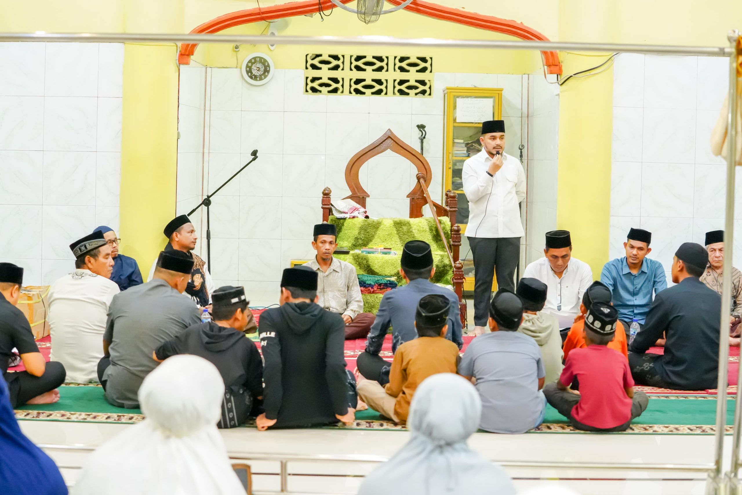 Ketua DPRK Nagan Raya Pimpin Safari Ramadhan di Kuala Pesisir
