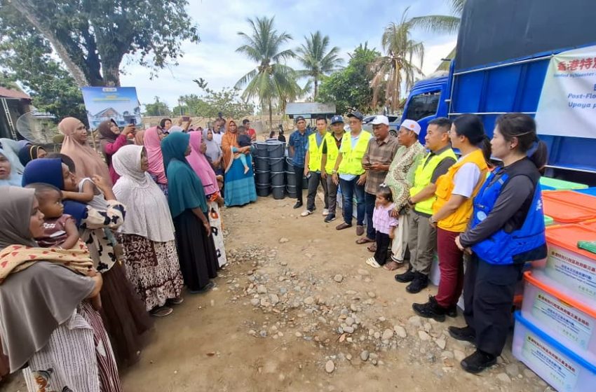  Ketua Yayasan Pelangi Kesejahteraan Masyarakat (YPKM) Sa’aduddin / Apa A’at: Salurkan Bantuan dari Dunia Internasional Tiongkok dan Hong Kong ke Pidie Jaya