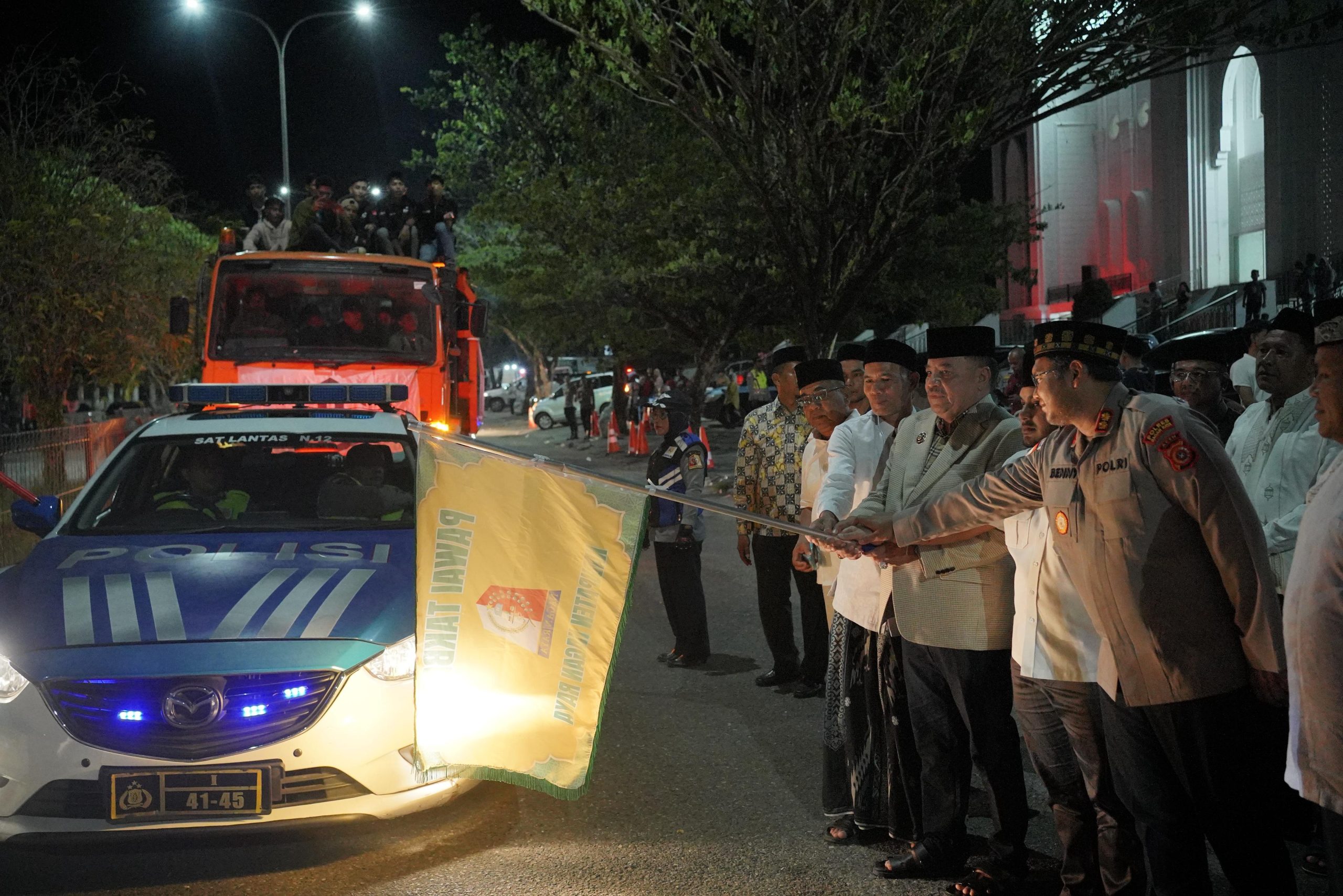 Ketua DPRK Nagan Raya Hadiri Pembukaan Pawai Takbiran Idul Adha 1447 H di Masjid Giok
