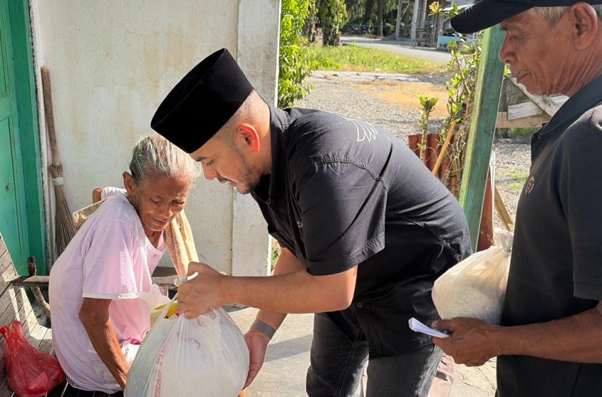  Rutin Tiap Tahun Hari Raya, Ketua DPRK Mohd Rizki Ramadhan Sambagi dan Beri Sembako ke Warga