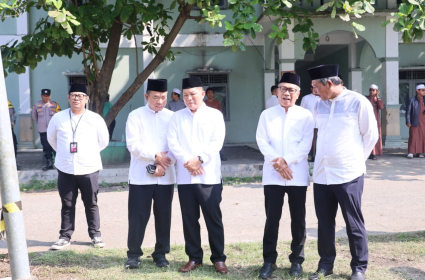  Semarak Iduladha 1447 H, Menteri Nusron Salurkan Hewan Kurban ke Pondok Pesantren Attaqwa