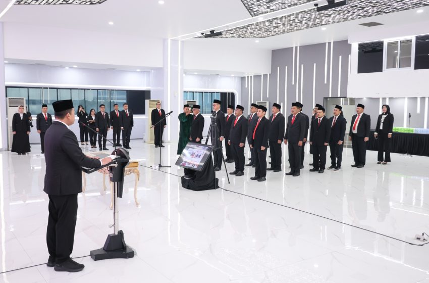  Lantik 130 Pejabat, Menteri ATR/Kepala BPN: Berikan Manfaat dan Pelayanan yang Adil bagi Masyarakat