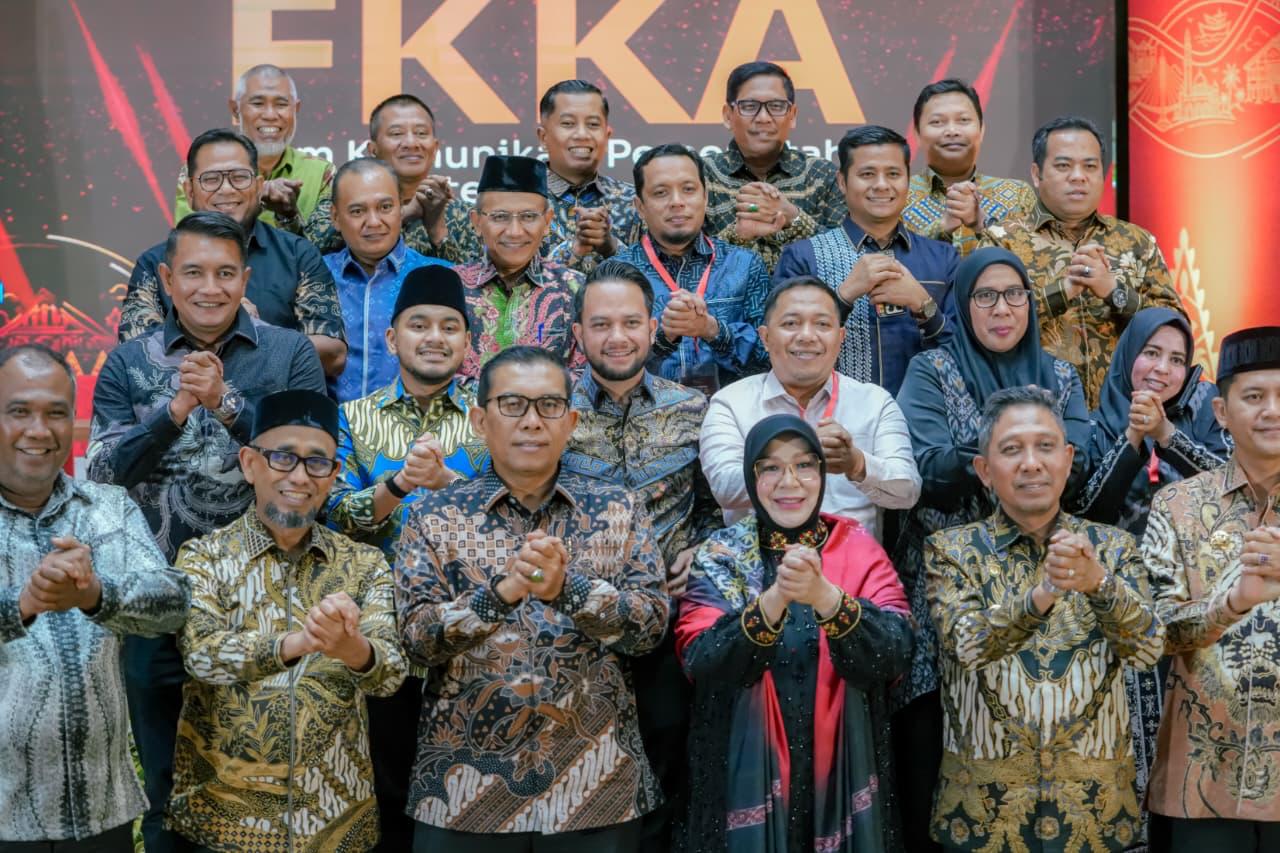 Ketua DPRK Nagan Raya Mohd Rizki Ramadhan dikukuhkan sebagai Wako IFKKA Periode 2025 – 2030