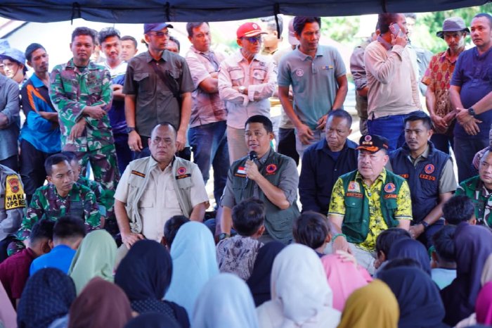  Bupati TRK Dampingi Kepala BNPB Tinjau Pengungsian, 609 Huntara Disiapkan untuk Warga Beutong Ateuh