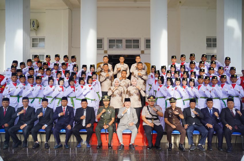  72 Paskibraka Nagan Raya Resmi Dikukuhkan Bupati TRK, Siap Kibarkan Merah Putih pada HUT KE-81 RI