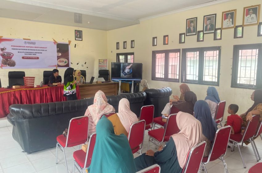  TP-PKK Desa Padang Luas Dilatih Budidaya Jamur Merang Berbasis TKKS